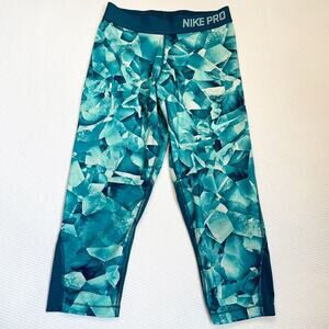 Nike Pro Capri Leggings